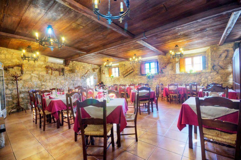 Tugasa Hotel Y Casas Rurales La Posada Villaluenga Del Rosario Dış mekan fotoğraf